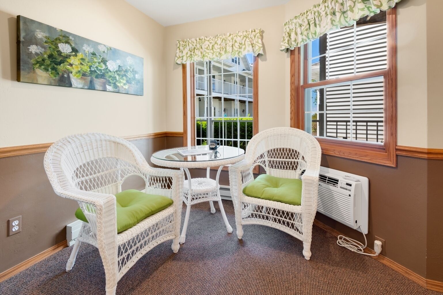 queen, garden view with rain shower on first floor only | 1 bedroom, individually decorated, iron/ironing board, free wifi