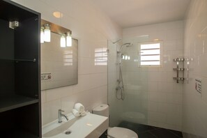 Apartment, 1 Bedroom | Bathroom - Hillside Resort (Kralendijk)