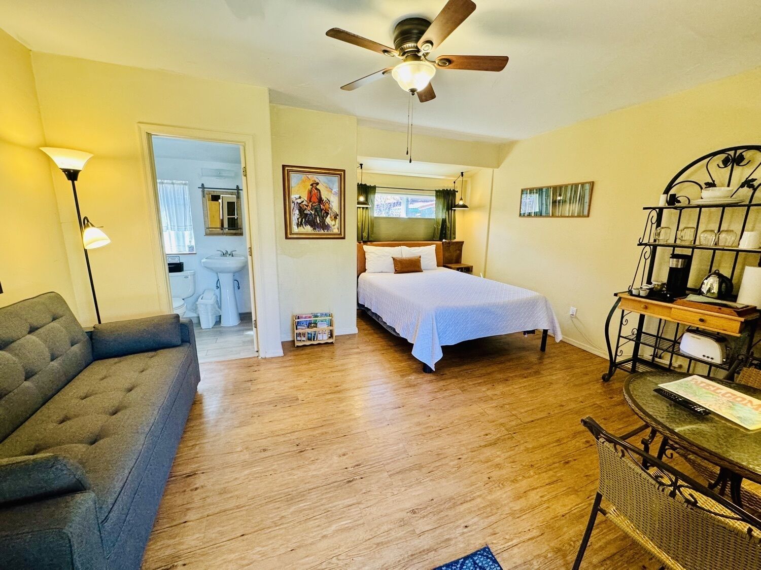 5-Lonestar Studio | Individually decorated, individually furnished, iron/ironing board