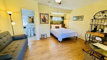 Zimmer | Individuell dekoriert, individuell eingerichtet, Bügeleisen/Bügelbrett