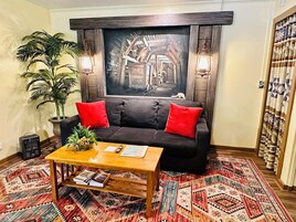 6-Crazy Horse Suite | Living area | 32-inch Smart TV with digital channels, TV, Netflix