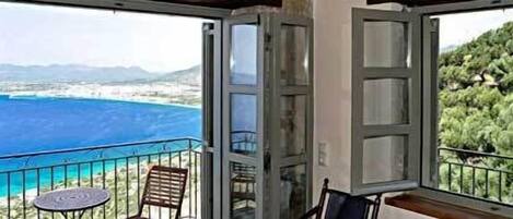 Villa, 2 Bedrooms, Sea View | Living area | Flat-screen TV, fireplace