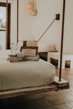 Suite Queen | In-room safe, bed sheets