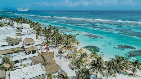 Aerial view. 40 Cañones