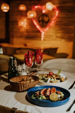 Breakfast, lunch and dinner served - 40 Cañones (Mahahual)