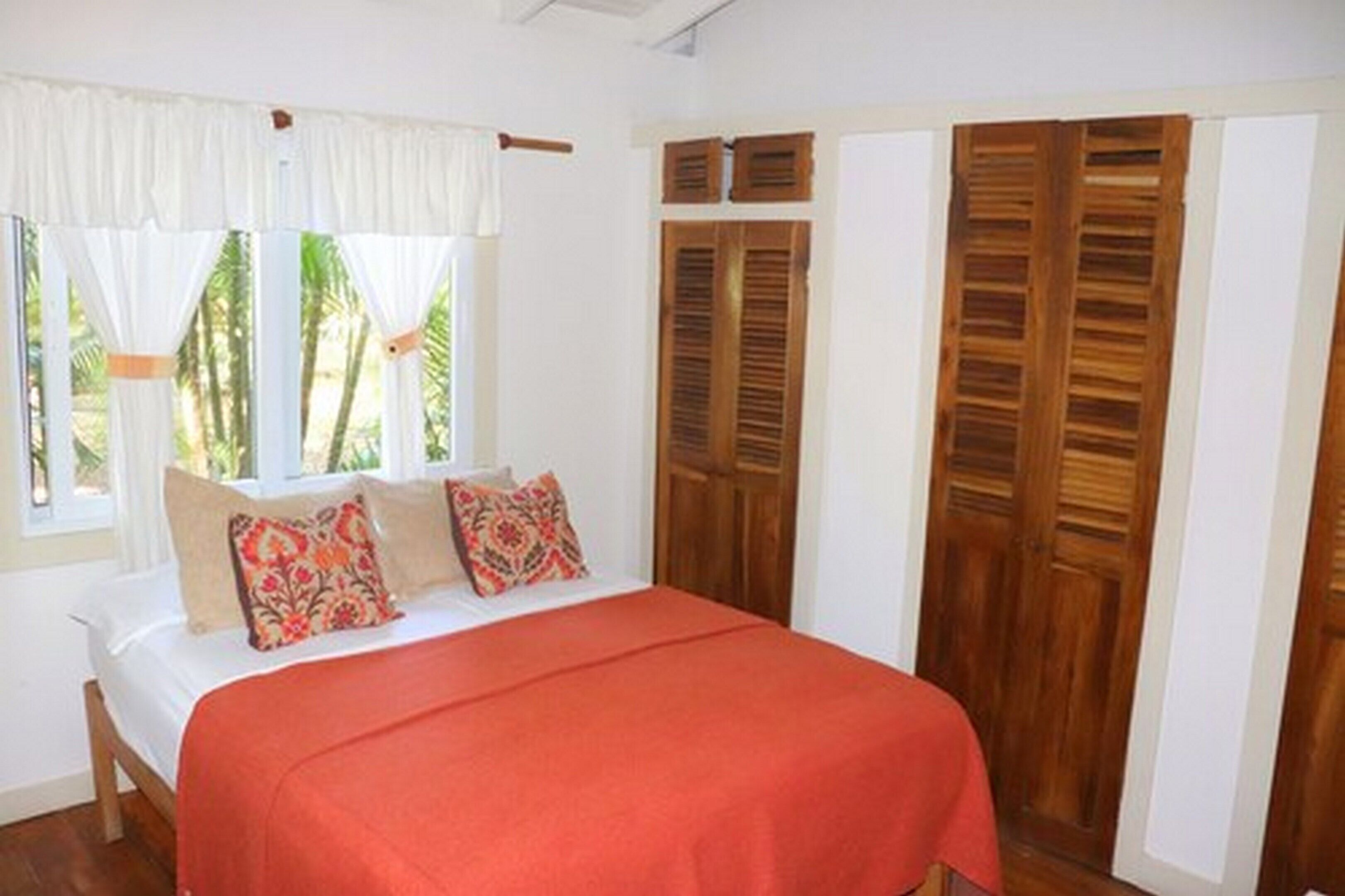 family cabin, 2 bedrooms | interior