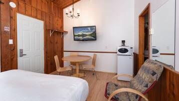 Standard Room, 2 Queen Beds | Free WiFi, bed sheets