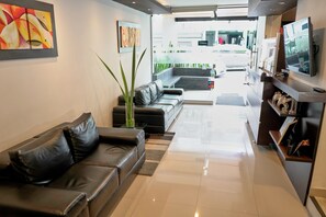 Reception - Hotel Volare (Armenia)