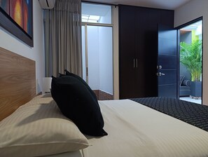 Standard Room, 1 Twin Bed | Hypo-allergenic bedding, minibar, in-room safe, desk - Hotel Volare (Armenia)