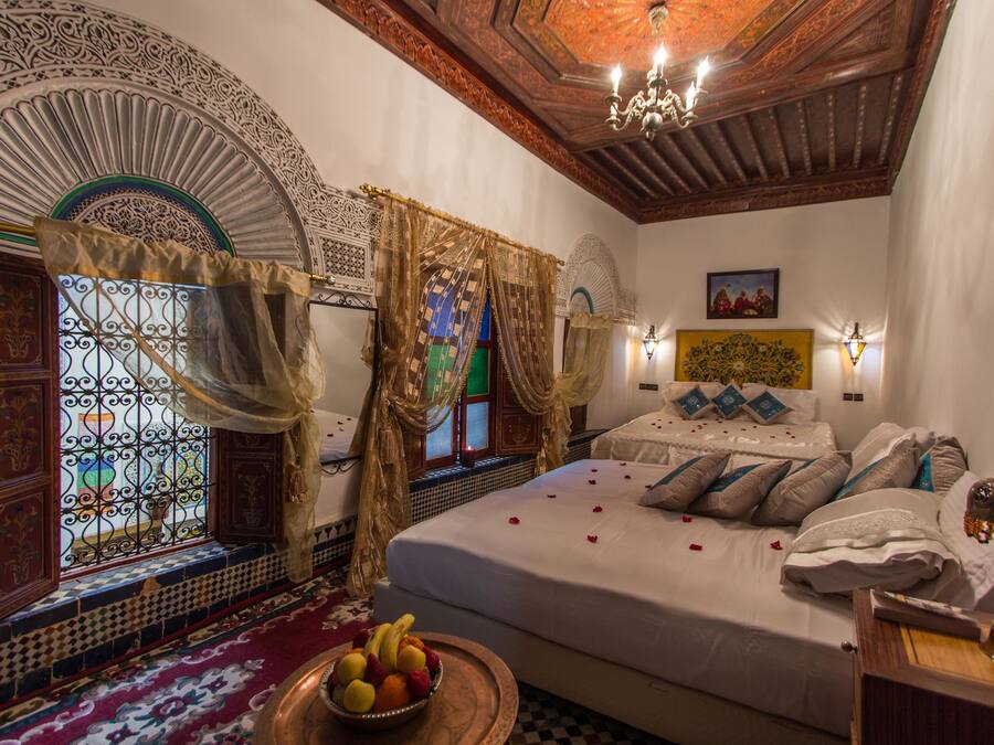 5 bedrooms, Egyptian cotton sheets, premium bedding