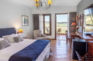 Roupas de cama premium, edredons de pluma, camas com colchões pillow-top