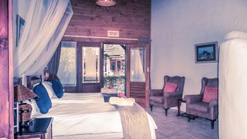 Habitación superior con 2 camas individuales | Minibar, caja fuerte, decoración individual y mobiliario individual