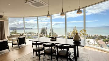 Superior Three Bedroom Apartment with Sea View | Beach/ocean view