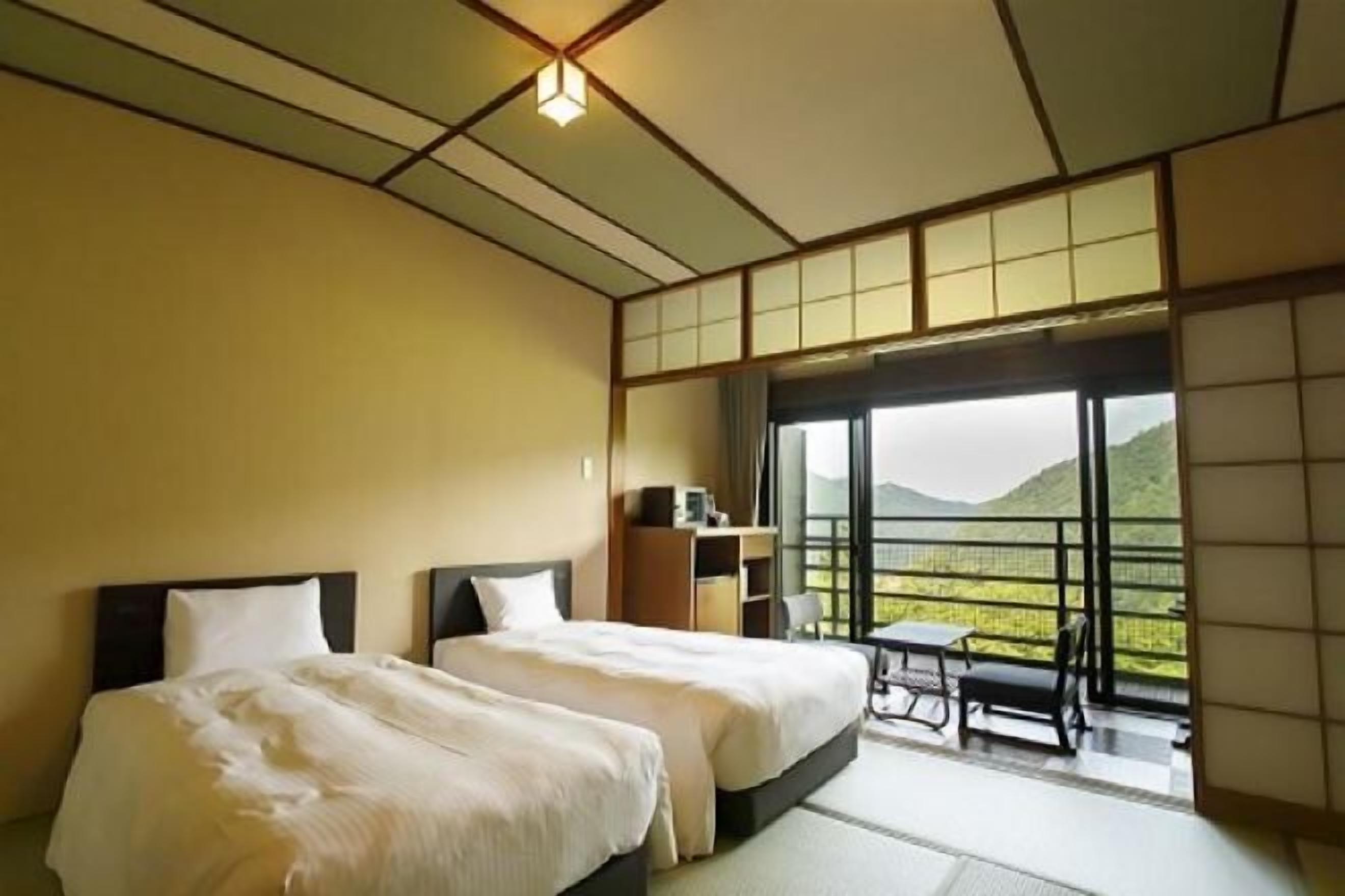 In-room safe, desk, free WiFi, bed sheets