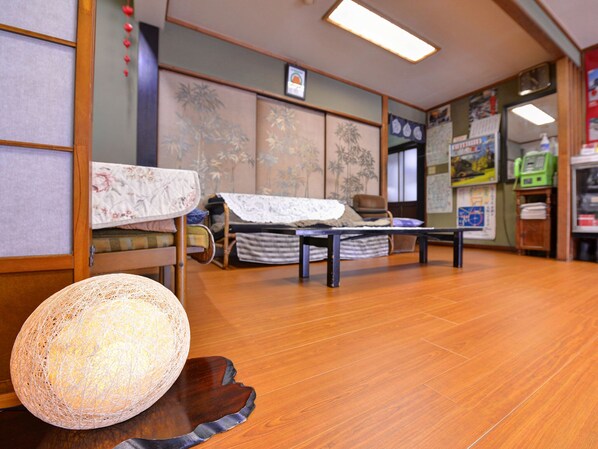 Reception - Yamamoto Ryokan (Kyoto)