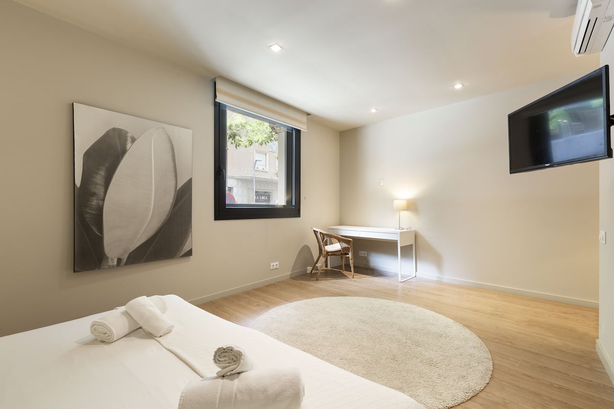 Suite estudio | Caja fuerte, espacio para trabajar con un portátil, wifi gratis