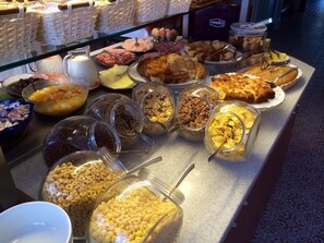 Petit déjeuner buffet compris tous les jours