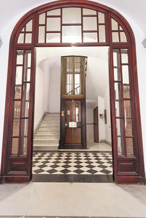 Front of property - Hotel Marisa (Rome)