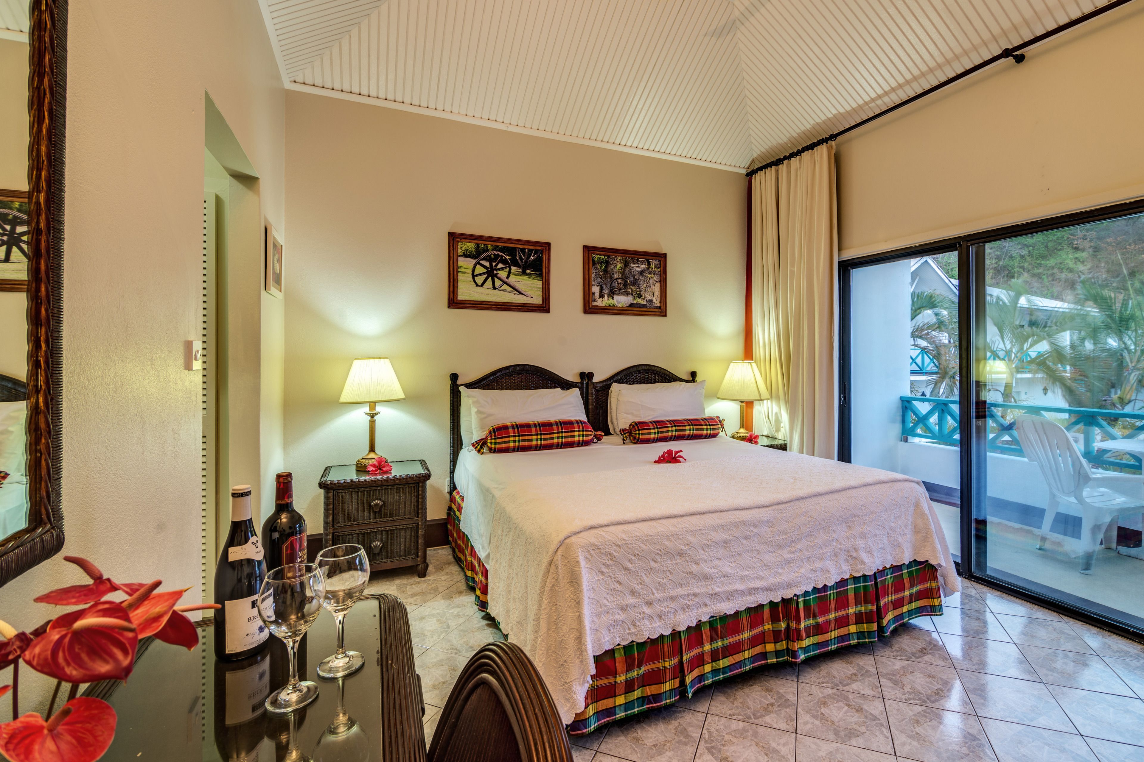 deluxe room, ocean view | in-room safe, desk, soundproofing, iron/ironing board