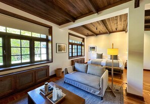 华丽客房 | 免费 WiFi、床单