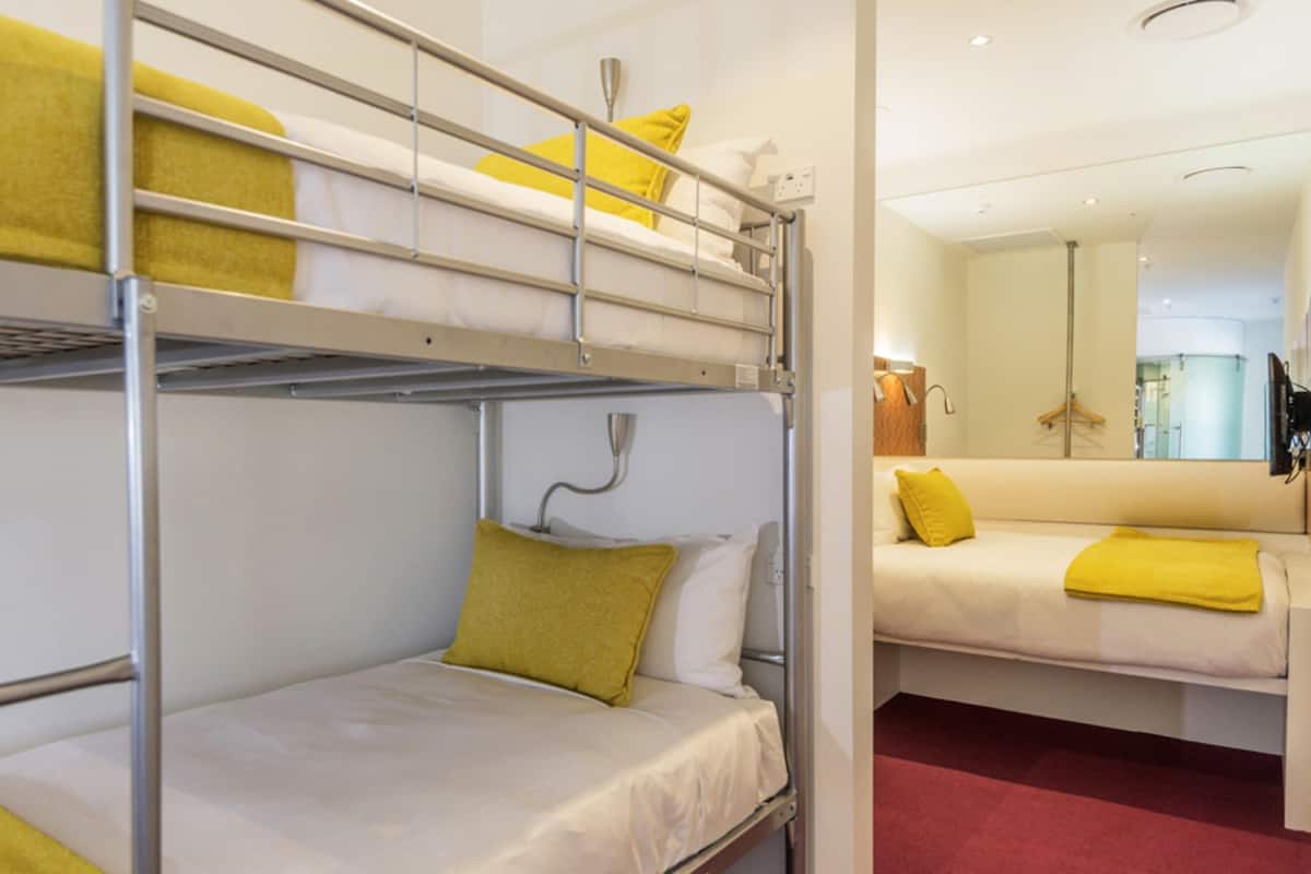 Chambre Double Familiale (City Urban)