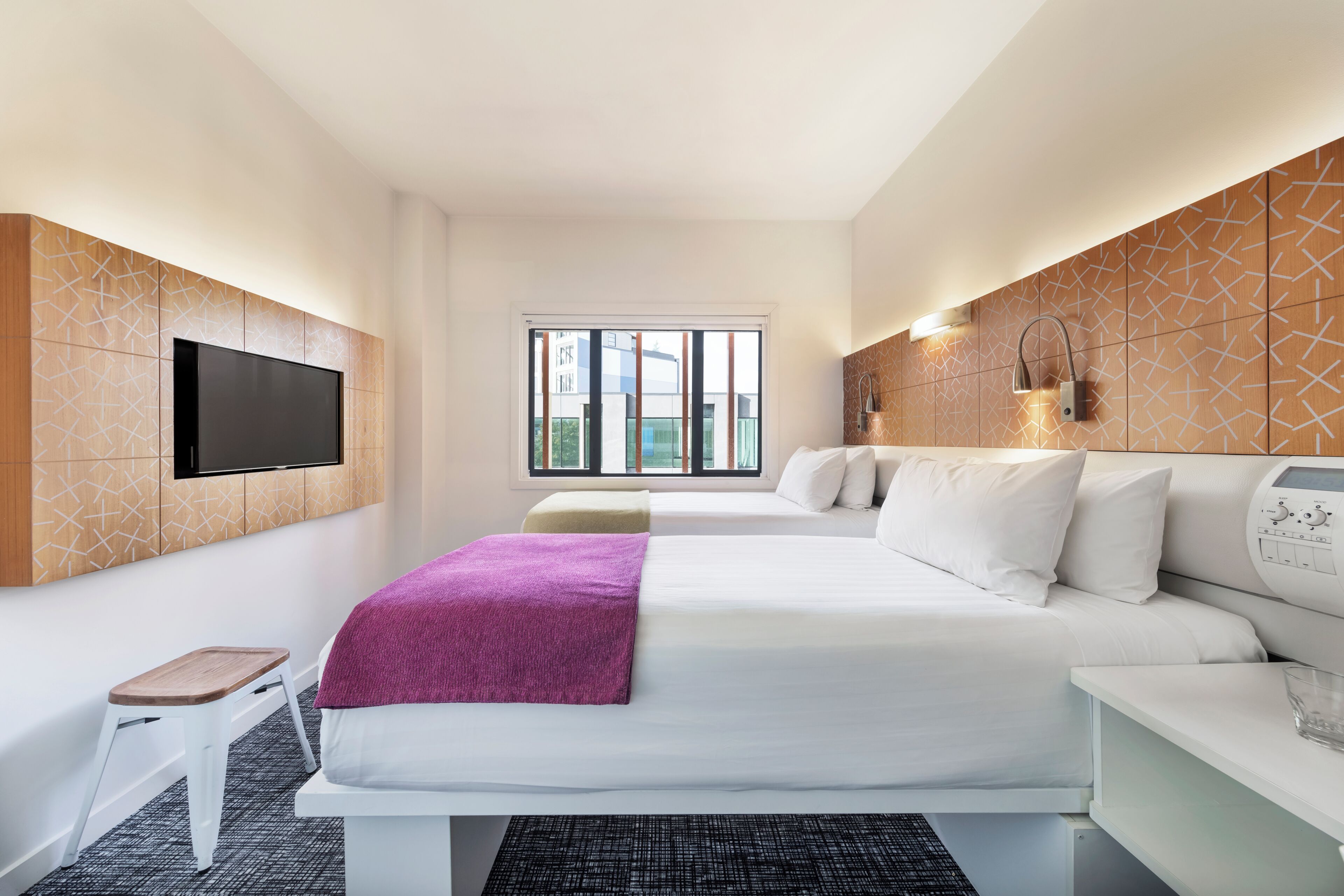 Kahden hengen standard-huone (kaksi sänkyä) | Ylelliset vuodevaatteet, pillowtop-patjalliset sängyt, ilmainen Wi-Fi