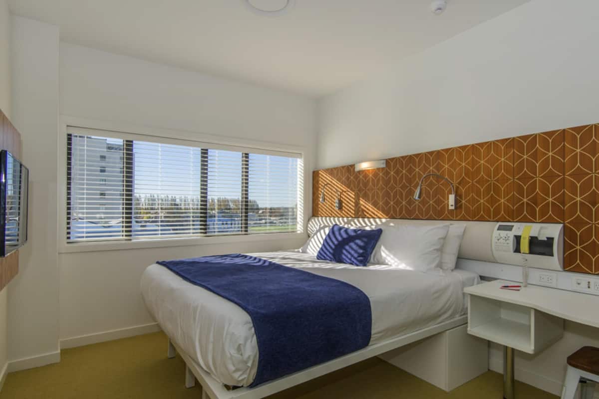 Chambre Standard, 1 très grand lit | 1 chambre, literie de qualité supérieure, surmatelas, Wi-Fi gratuit