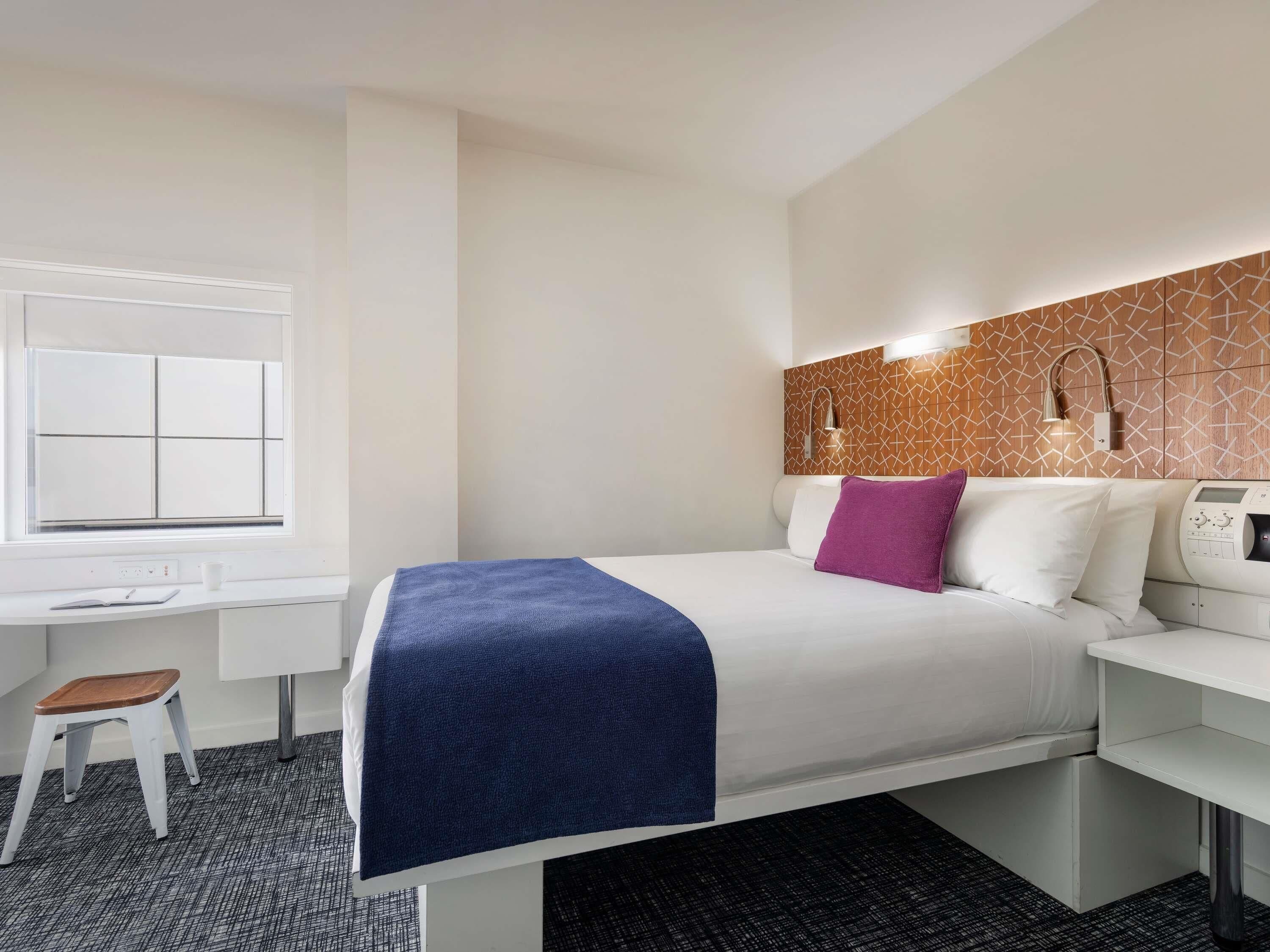 Habitación familiar, varias camas (City Urban) | Ropa de cama de alta calidad y colchones con acolchado adicional