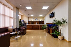 Lobby sitting area - Hotel Vizit (Krasnodar)