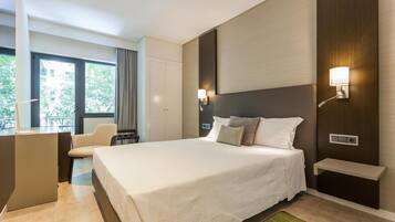 Quarto casal | Cortinas blackout, roupa de cama