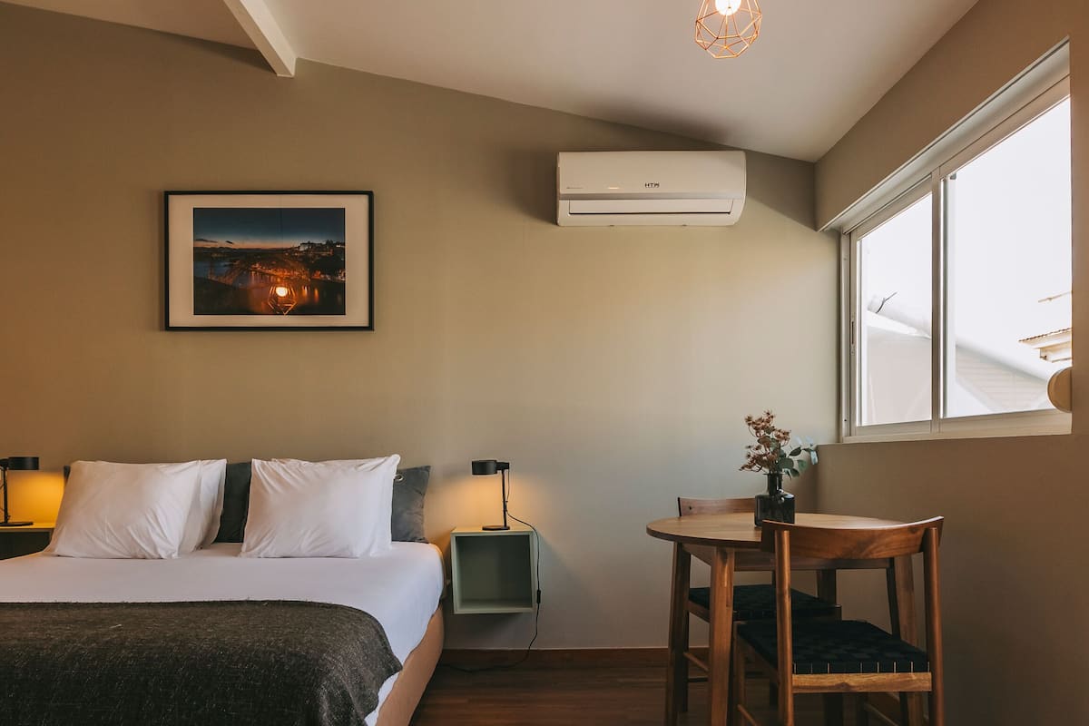 Comfort studio, 1 slaapkamer, uitzicht op stad | 1 slaapkamer, geluiddichte muren, gratis wifi