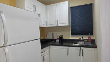 Romantisches Studio, 1 Schlafzimmer | Eigene Küche | Kühlschrank, Mikrowelle, Wasserkocher mit Kaffee-/Teezubehör