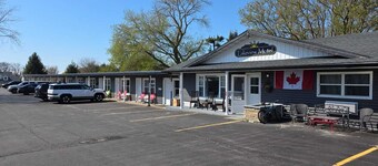 Lakeview Motel