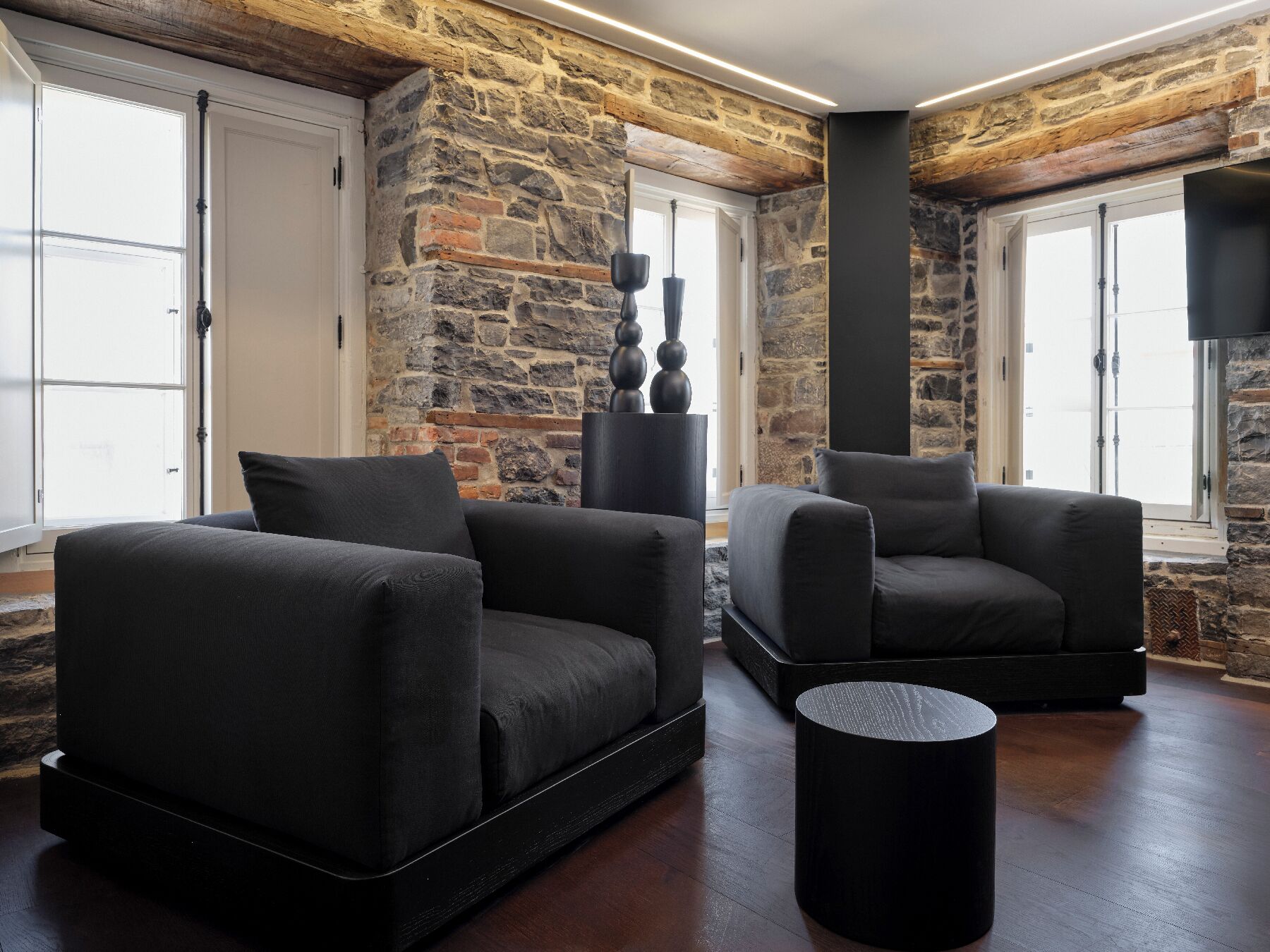 signature room | 1 bedroom, frette italian sheets, premium bedding, down duvets