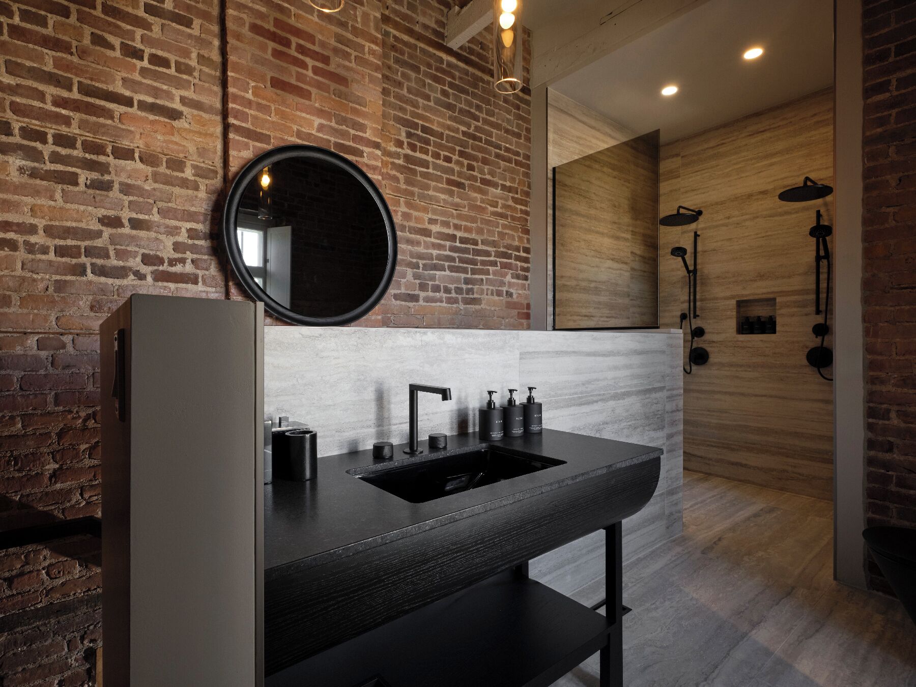 superior room | bathroom | free toiletries, hair dryer, bathrobes, slippers