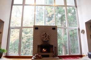 Interior entrance - HAKUBA Moegi HOTEL (Hakuba)