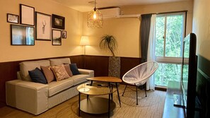 Deluxe Room (B, 35sqm)