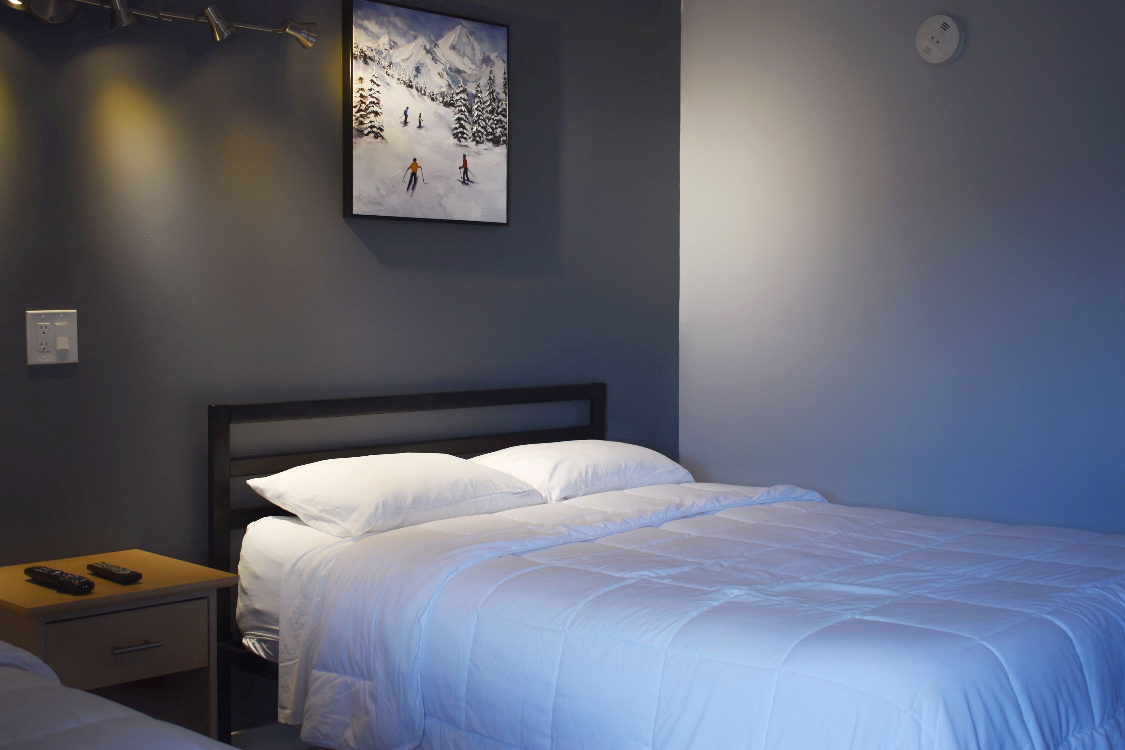 豪華四人房 | 免費 Wi-Fi、床單