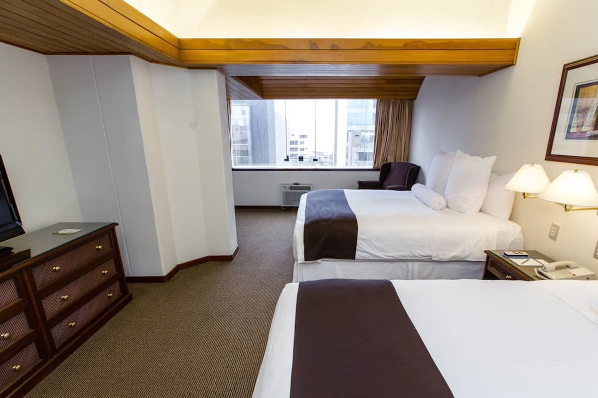 1 chambre, minibar, coffres-forts dans les chambres
