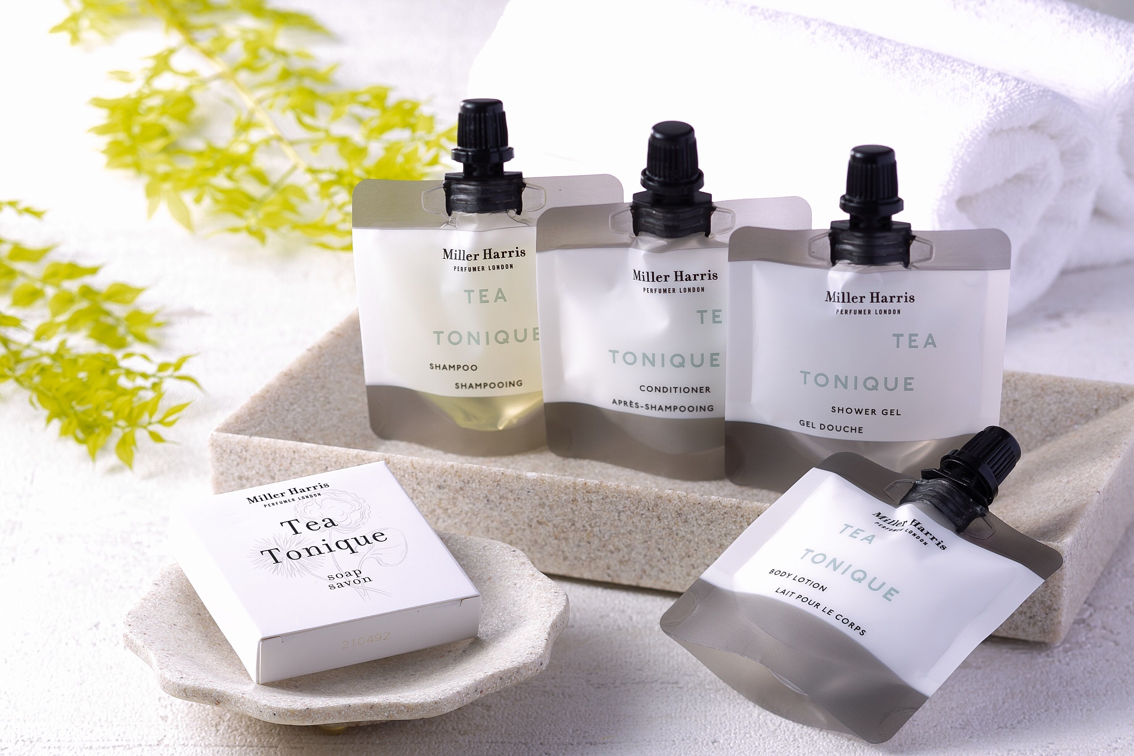 separate bathtub and shower, deep-soaking bathtub, free toiletries