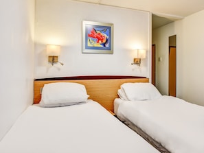 Standard Twin Room, 2 Single Beds | Desk, blackout curtains, iron/ironing board, free WiFi