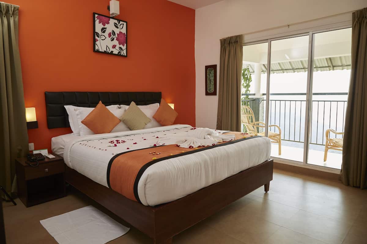 Roupas de cama premium, frigobar, cofres nos quartos