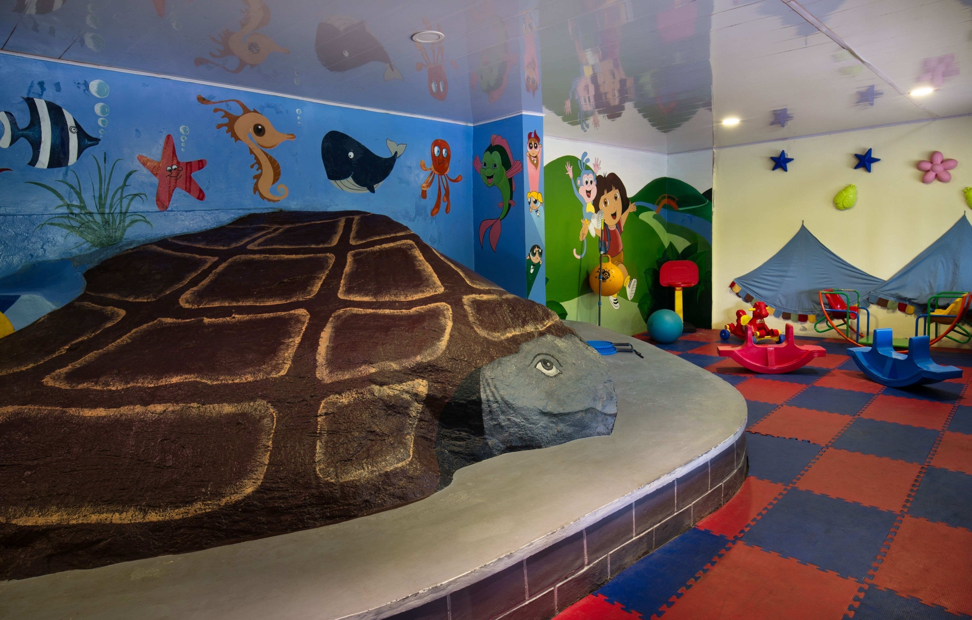 children’s play area – indoor