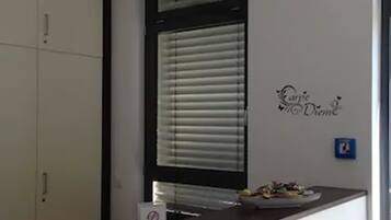 Check-in-/Check-out-Schalter