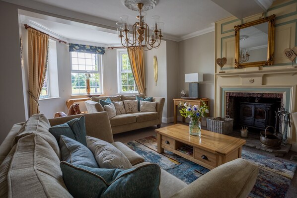 TV, books - Harmony House (York)