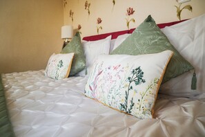 Birch - Superior SuperKing Room | Premium bedding, memory-foam beds, individually decorated - Harmony House (York)