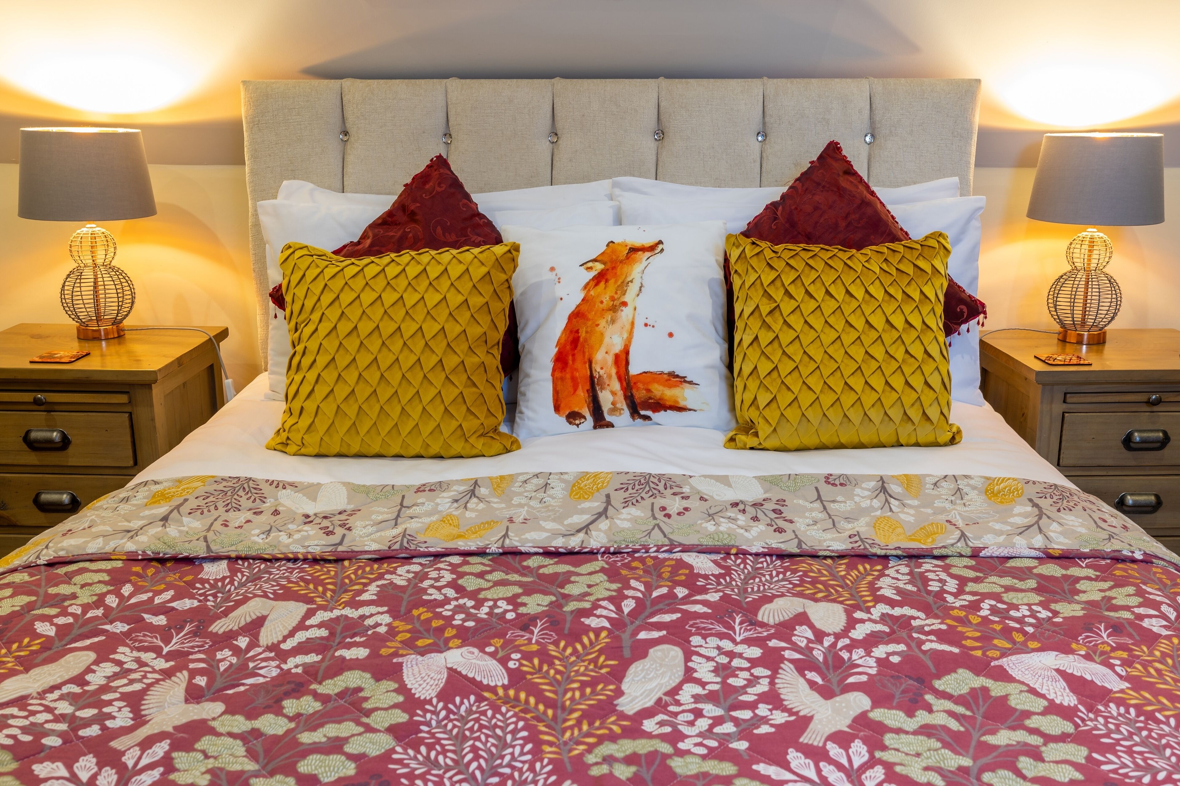 Habitación doble Deluxe | Ropa de cama de alta calidad y camas con efecto memoria 