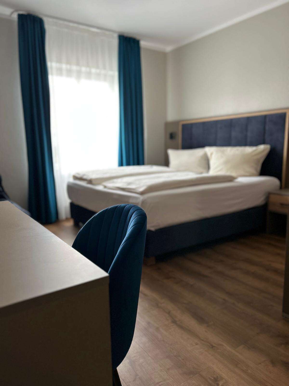 Safe på rommet, wi-fi (inkludert) og sengetøy