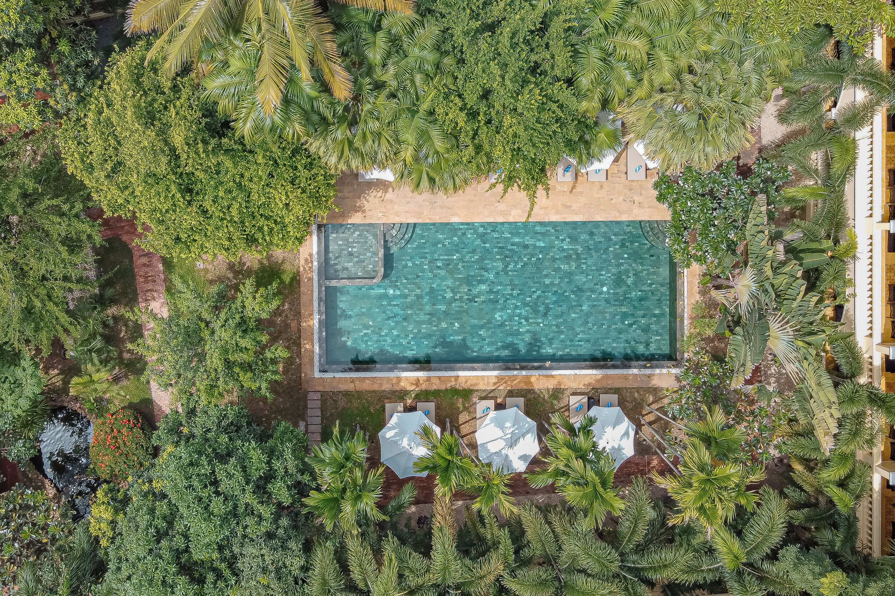 無邊際泳池