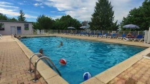 Piscina a l'aire lliure 